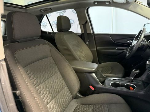 Used 2020 Chevrolet Equinox LT image 24
