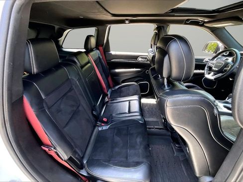 Certified 2018 Jeep Grand Cherokee SRT AWD/4WD image 25
