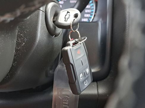 Used 2019 Chevrolet Silverado 1500 LT w/ All Star Edition image 27