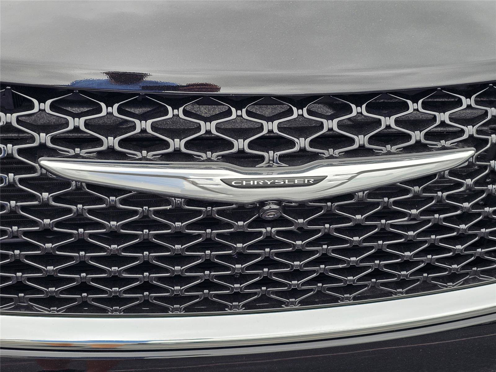 New 2026 Chrysler Pacifica Select FWD image 3