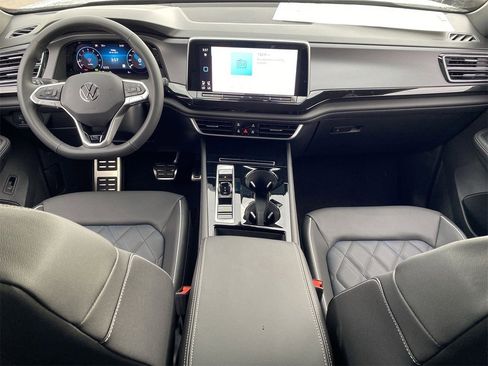 New 2026 Volkswagen Atlas Cross Sport SEL Premium R-Line image 11