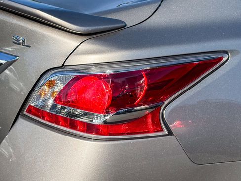 Used 2014 Nissan Altima 2.5 SL w/ Technology Package image 8