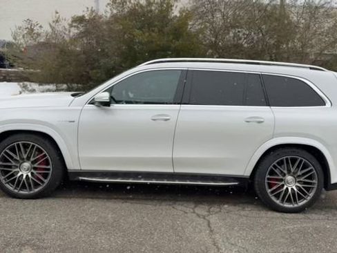 Used 2025 Mercedes-Benz GLS 63 AMG 4MATIC image 7