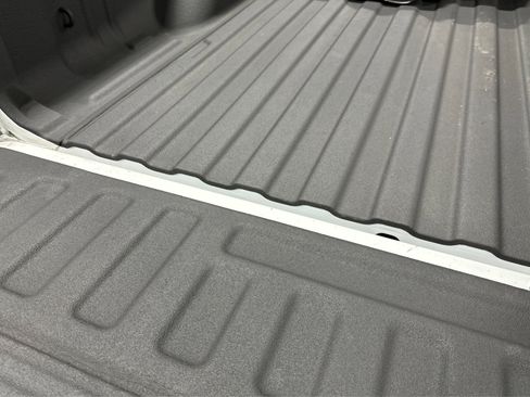 Used 2018 GMC Sierra 1500 Elevation 4x4 image 44