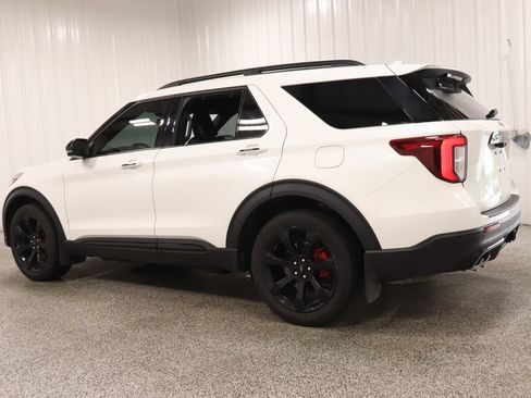 Used 2024 Ford Explorer ST w/ Technology Package AWD/4WD image 4