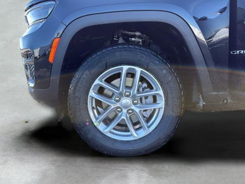 New 2026 Jeep Grand Cherokee Laredo image 41