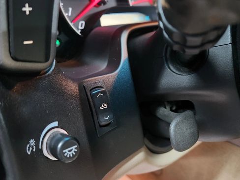 Used 2007 Chevrolet Corvette Convertible w/ Preferred Equipment Group image 43