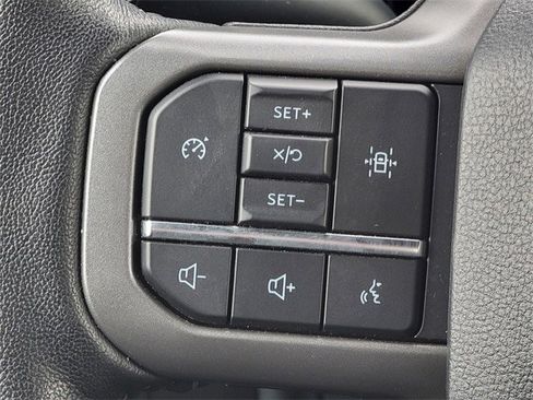 Certified 2022 Ford F150 XLT w/ Equipment Group 302A High image 33