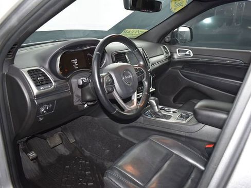 Used 2021 Jeep Grand Cherokee Limited image 11