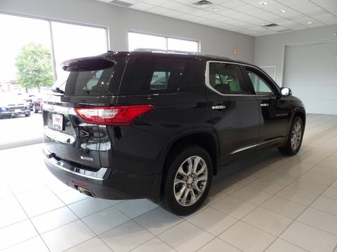 Used 2018 Chevrolet Traverse Premier AWD/4WD image 4