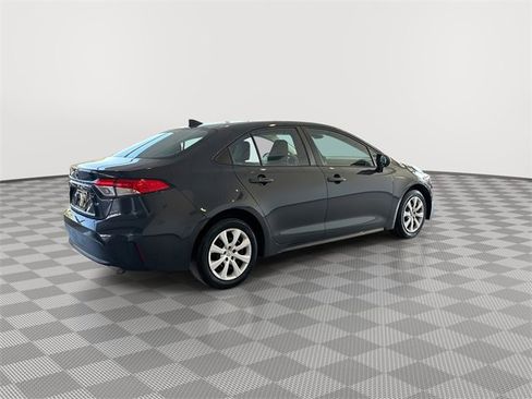 Used 2023 Toyota Corolla LE image 12