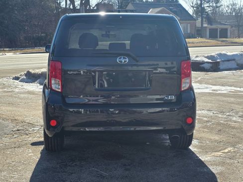 Used 2012 Scion xB image 5