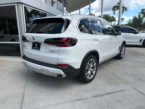 Used 2024 BMW X5 sDrive40i w/ Premium Package RWD image 9