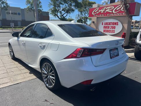 Used 2014 Lexus IS 250 w/ Navigation Package RWD image 6
