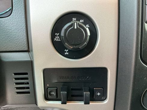 Used 2014 Ford F150 XLT w/ Equipment Group 302A Luxury AWD/4WD image 20