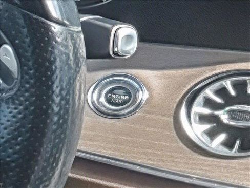Used 2018 Mercedes-Benz E 400 Coupe image 17