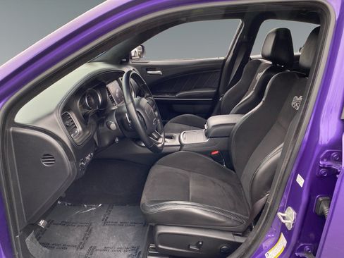 Used 2023 Dodge Charger Scat Pack RWD image 9