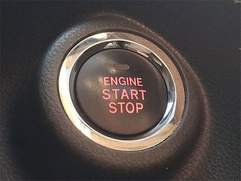 Used 2022 Subaru Crosstrek 2.0i Premium w/ Moonroof Package image 23