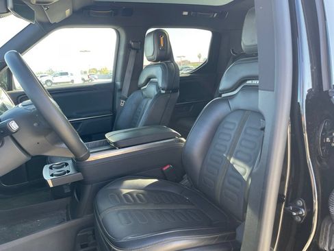 Used 2025 Rivian R1T Adventure Dual AWD/4WD image 7