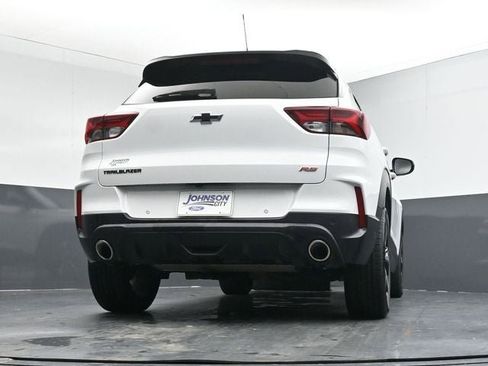 Used 2023 Chevrolet TrailBlazer RS w/ Sun and Liftgate Package image 34