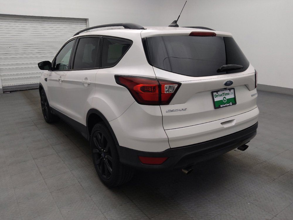 Used 2019 Ford Escape SE FWD image 5