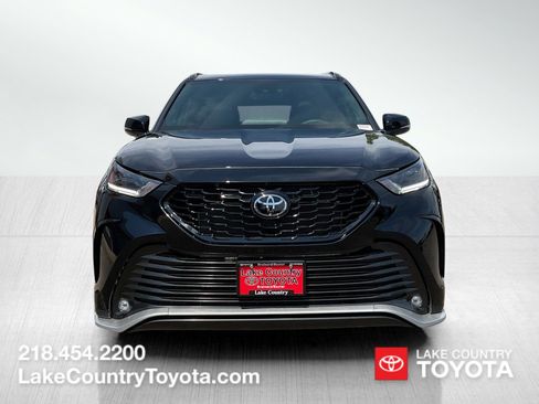 Used 2026 Toyota Highlander XSE AWD/4WD image 8