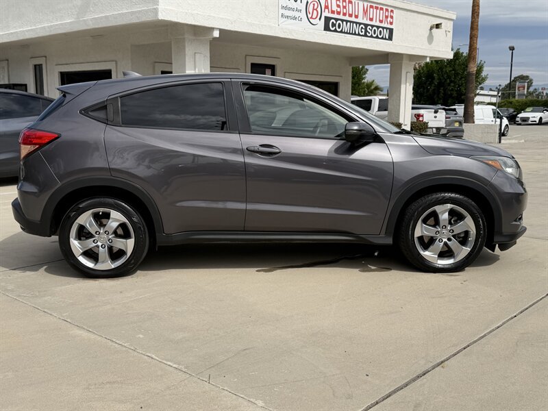 Used 2016 Honda HR-V EX image 6