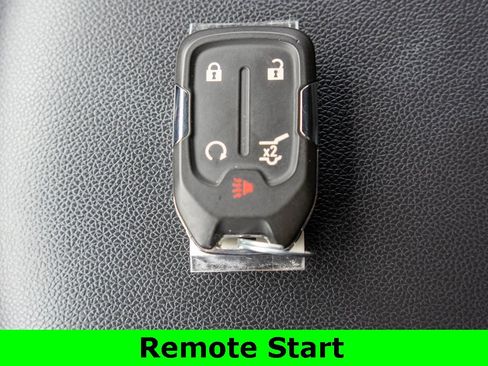 Used 2021 GMC Acadia AT4 w/ Technology Package image 31