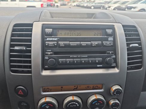 Used 2007 Nissan Pathfinder SE w/ SE Premium Pkg image 32