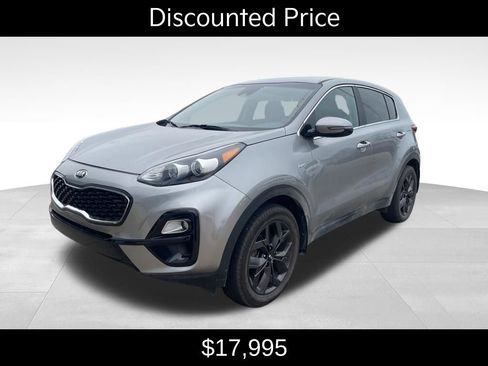 Used 2022 Kia Sportage LX w/ LX AWD Value Edition Package image 3