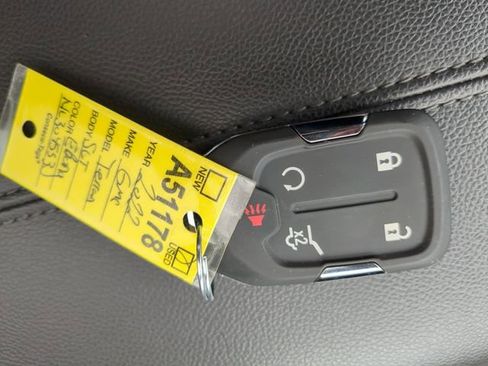 Used 2022 GMC Terrain SLT w/ Tech Package image 33