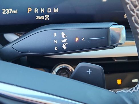 Used 2024 Buick Envision Avenir AWD/4WD image 20