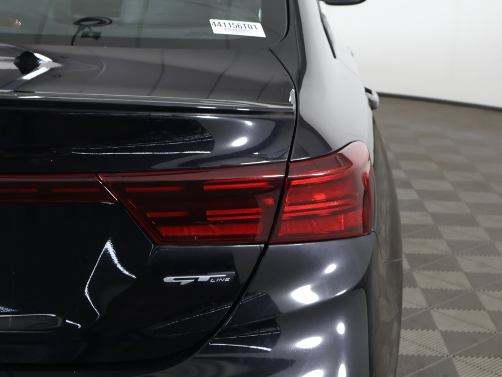 Used 2022 Kia Forte GT-Line w/ GT-Line Premium Package FWD image 17