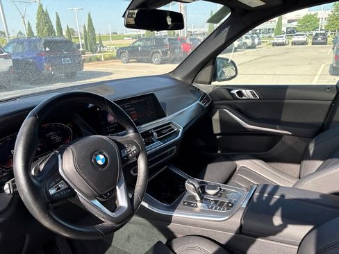 Used 2019 BMW X5 xDrive40i w/ Premium Package 2 AWD/4WD image 4