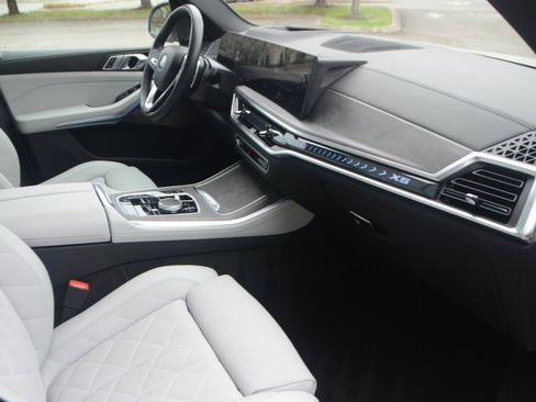 Used 2026 BMW X5 xDrive40i AWD/4WD image 12