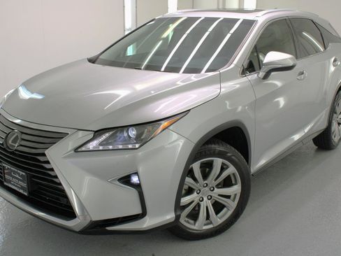 Used 2017 Lexus RX 350 FWD w/ Premium Package image 2
