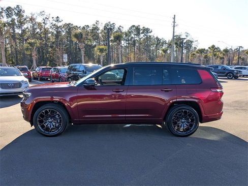 Used 2025 Jeep Grand Cherokee L Summit image 6