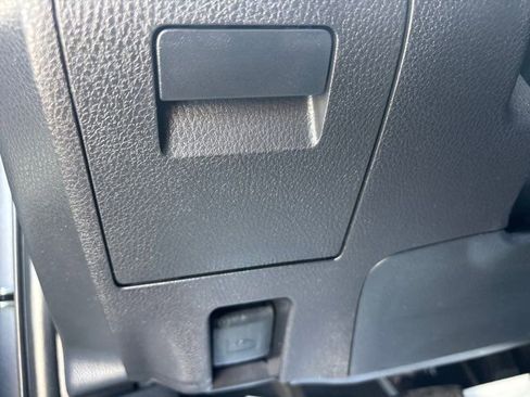 Used 2021 Toyota Camry LE image 47