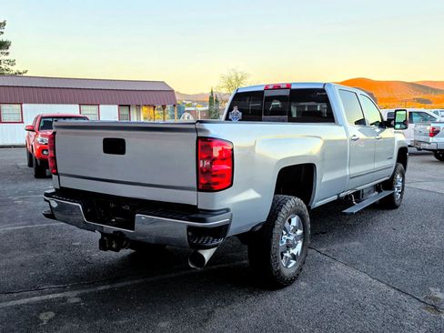 Used 2015 GMC Sierra 3500 SLT w/ Duramax Plus Package image 5