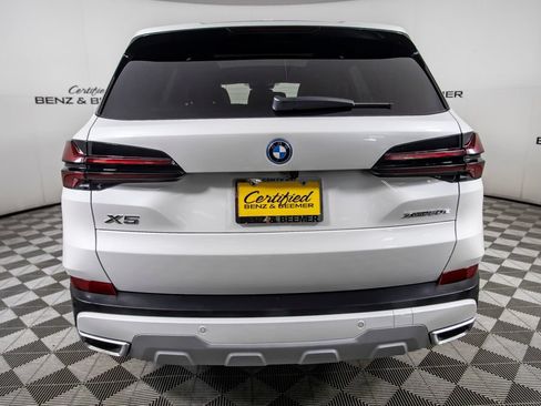 Used 2026 BMW X5 xDrive50e w/ Climate Comfort Package AWD/4WD image 4