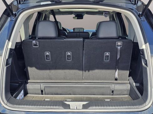 Certified 2024 Honda Pilot Touring image 12