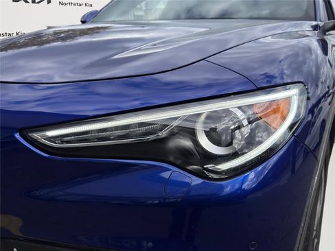 Used 2022 Alfa Romeo Stelvio Ti image 11