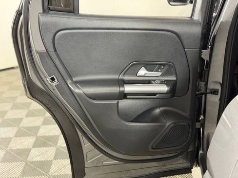 Used 2021 Mercedes-Benz GLA 250 4MATIC image 36