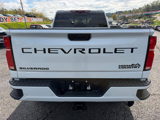 Used 2026 Chevrolet Silverado 2500 High Country w/ High Country Premium Package AWD/4WD image 5
