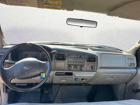 Used 2005 Ford F350 XL image 11