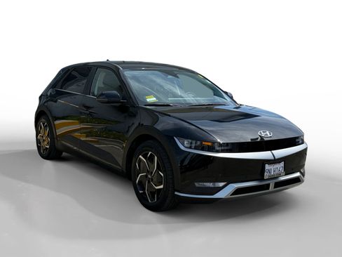 Certified 2024 Hyundai Ioniq 5 SEL RWD image 7