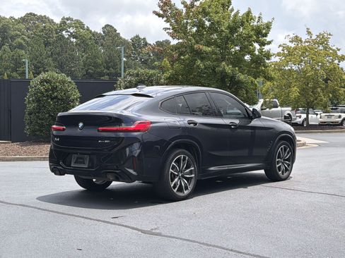Used 2024 BMW X4 xDrive30i w/ M Sport Package AWD/4WD image 3