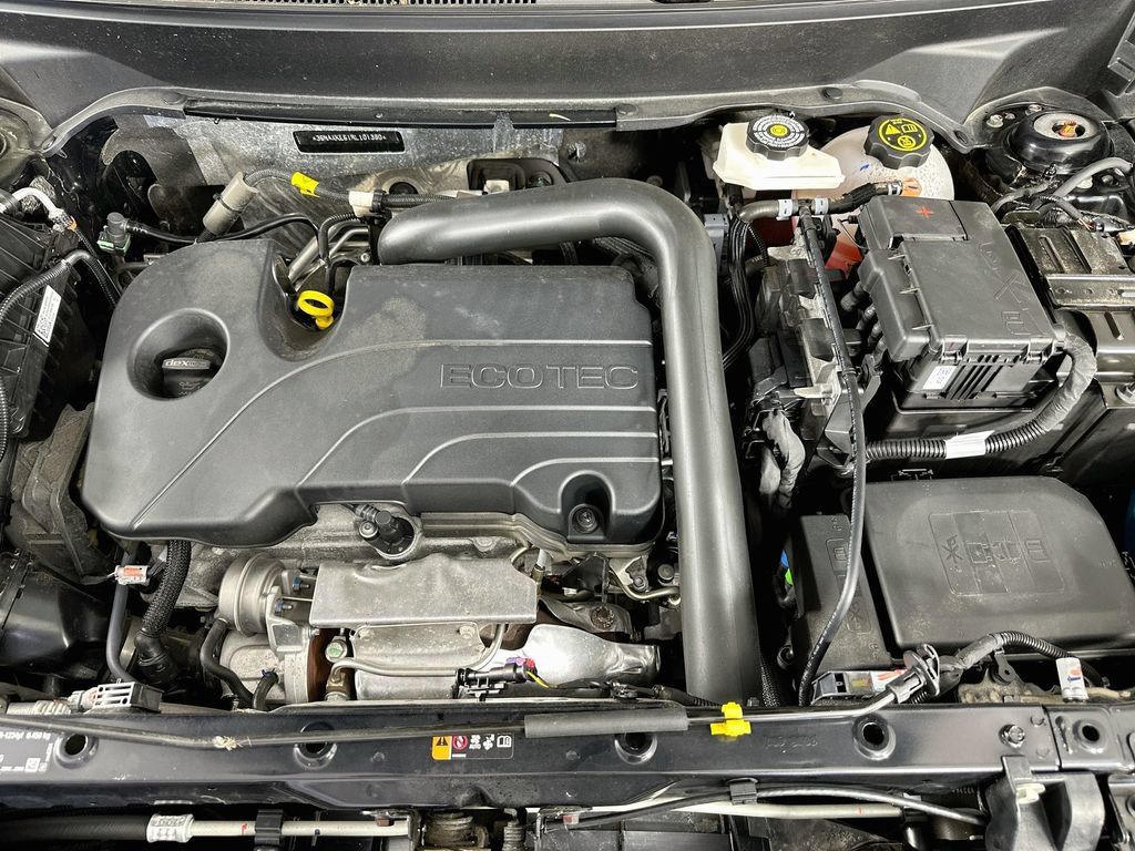 Used 2024 Chevrolet Equinox LT w/ LPO, Floor Liner Package FWD image 38