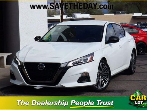 Used 2020 Nissan Altima 2.5 SR FWD image 1