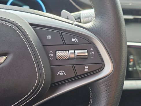 Certified 2025 Genesis GV70 3.5T Sport w/ Sport Prestige Package image 35